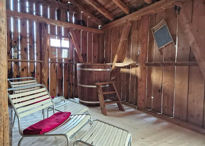 Nostalgie Chraemerhus Bed & Breakfast Curaglia